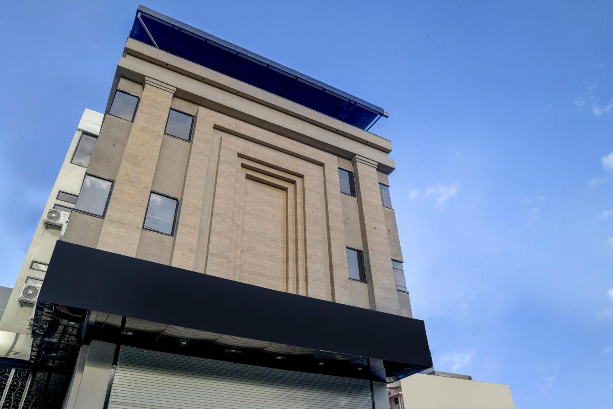 Capital O Abri Krishna Hotel Indore Exterior photo